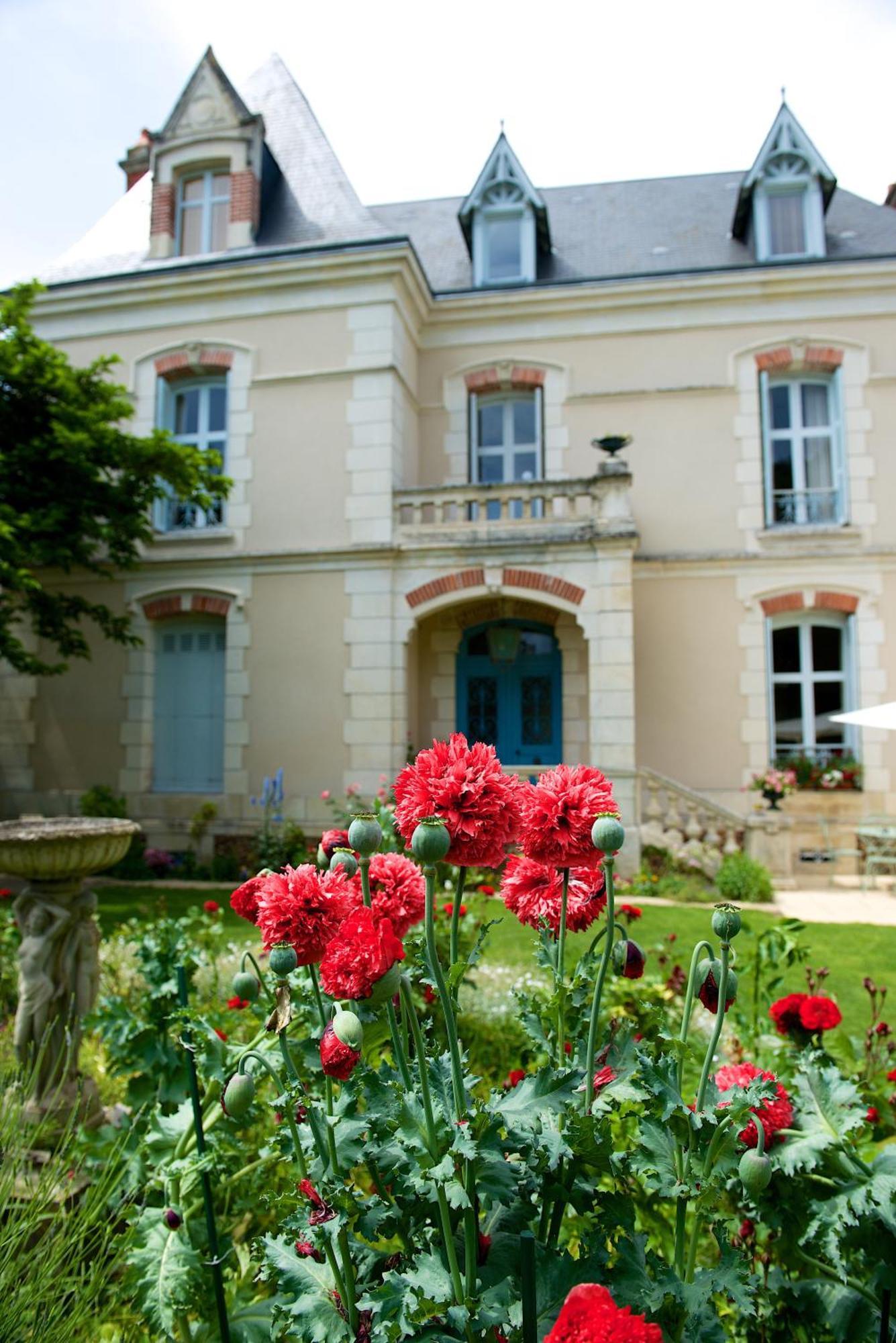 La Roseraie Bed & Breakfast Neuville-du-Poitou