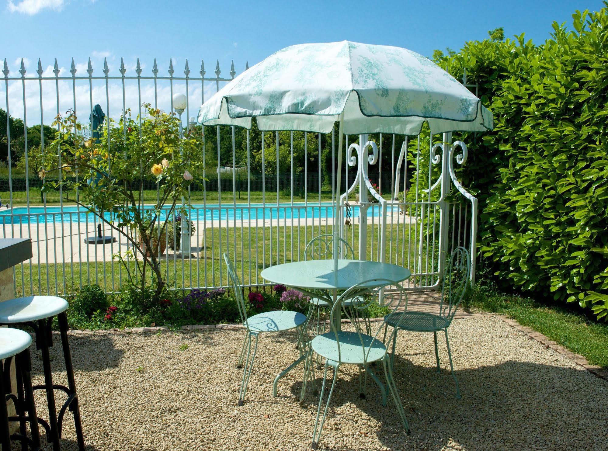 Bed & Breakfast La Roseraie 4*